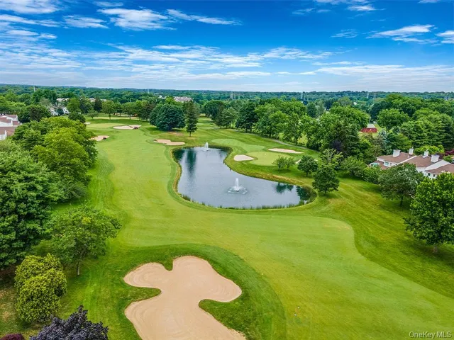 $1,199,000 | 148 Country Club Drive, Commack, NY 11725