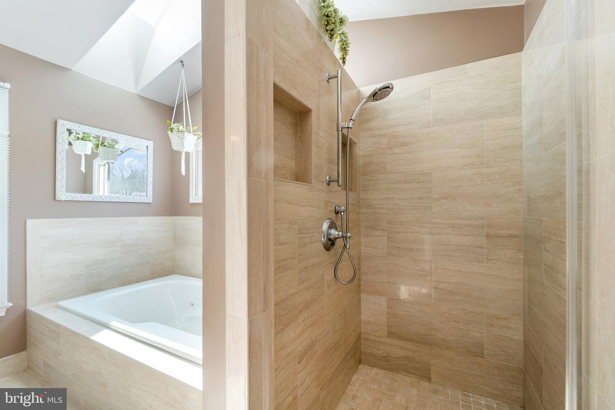 17114 Fitzroy Way Olney, MD 20832 - Photo 27 of 42 Primary Bathroom