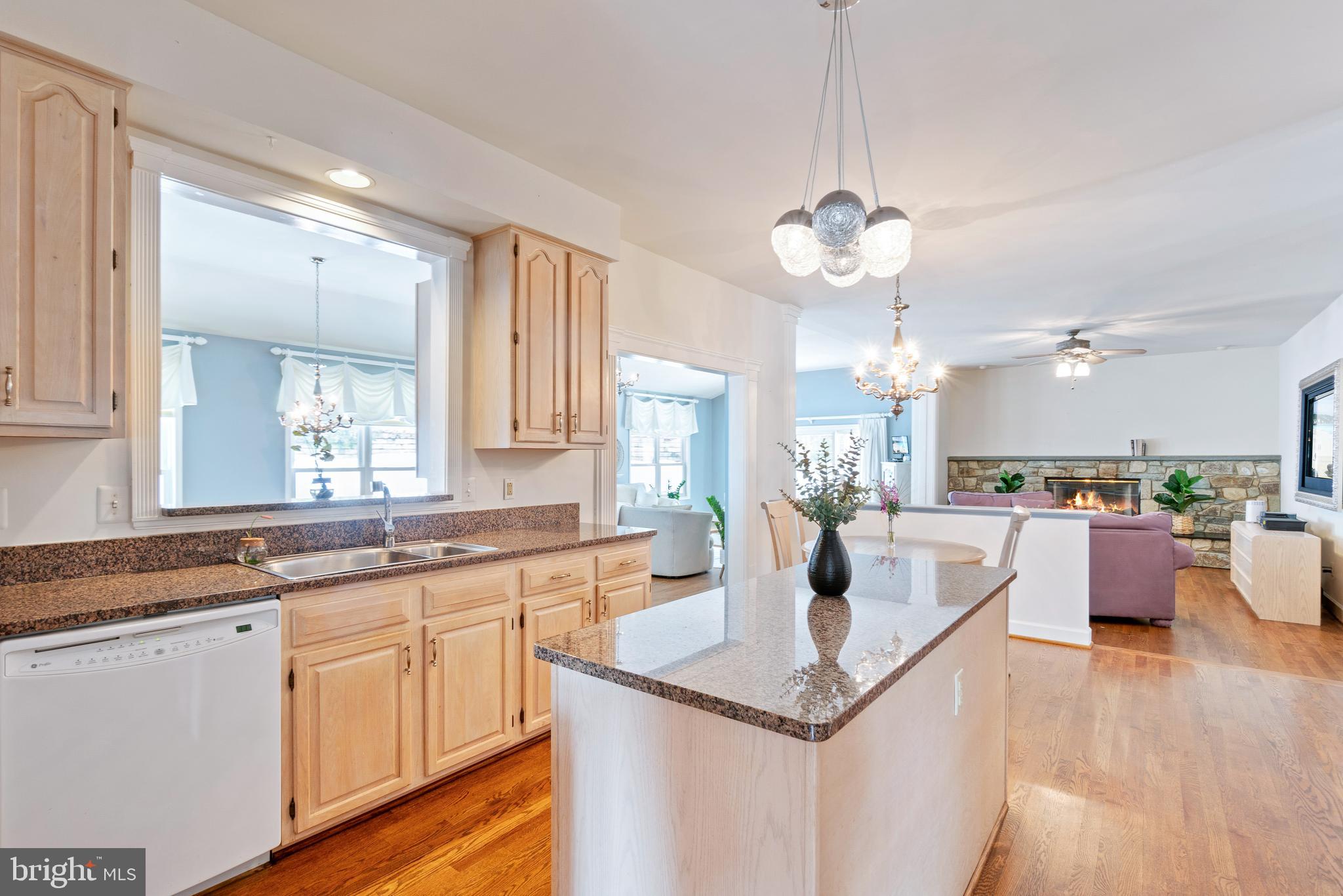 17114 Fitzroy Way Olney, MD 20832 - Photo 6 of 42 Kitchen