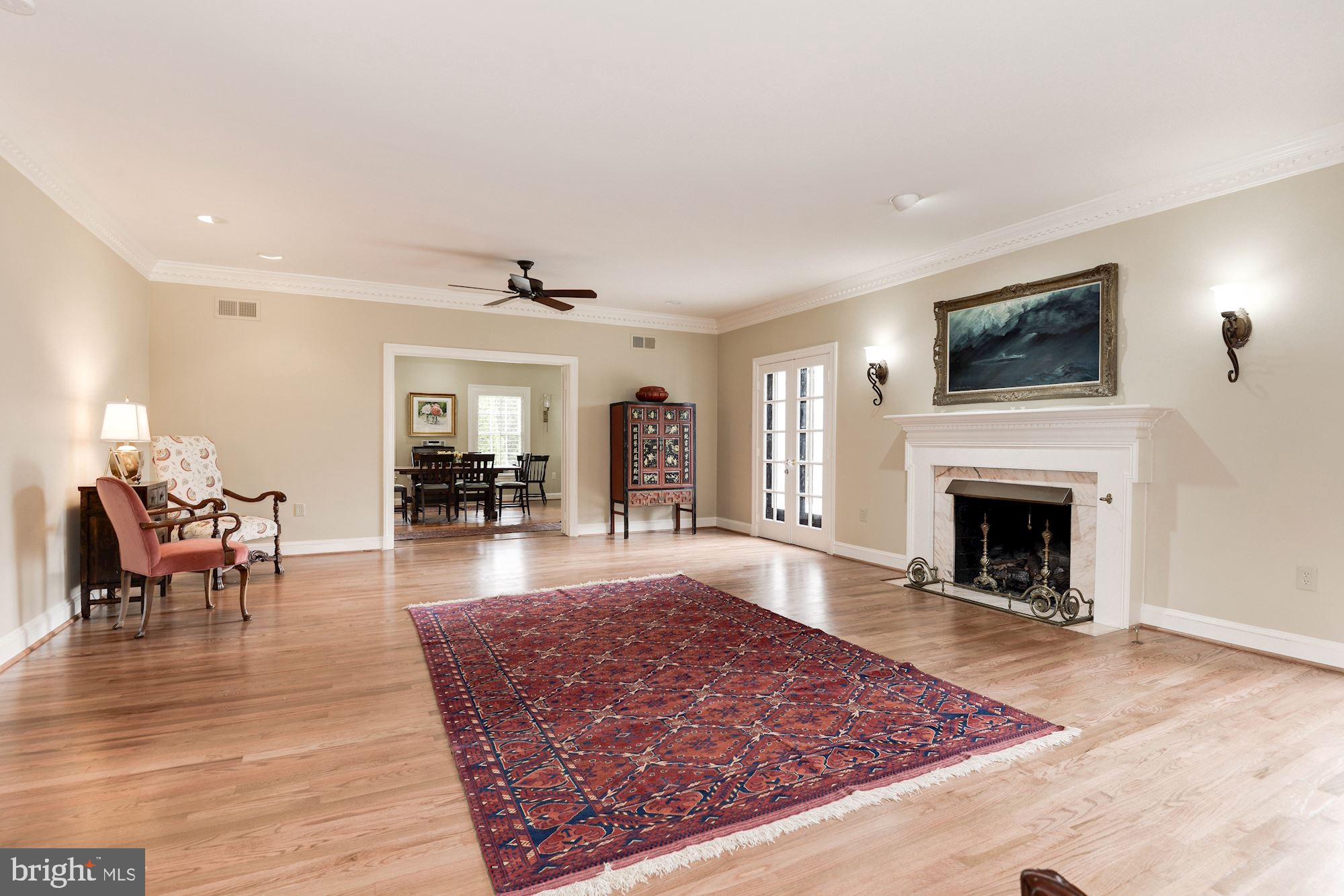 104 Morven Park Road Southwest Leesburg, VA 20175 - Photo 11 of 60