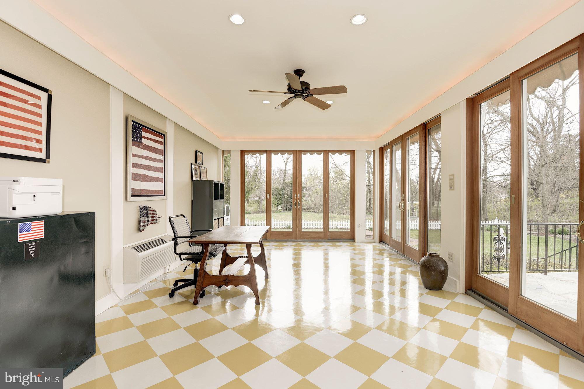 104 Morven Park Road Southwest Leesburg, VA 20175 - Photo 12 of 60