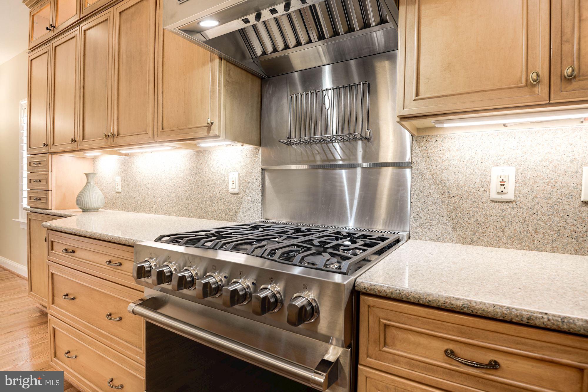 104 Morven Park Road Southwest Leesburg, VA 20175 - Photo 25 of 60