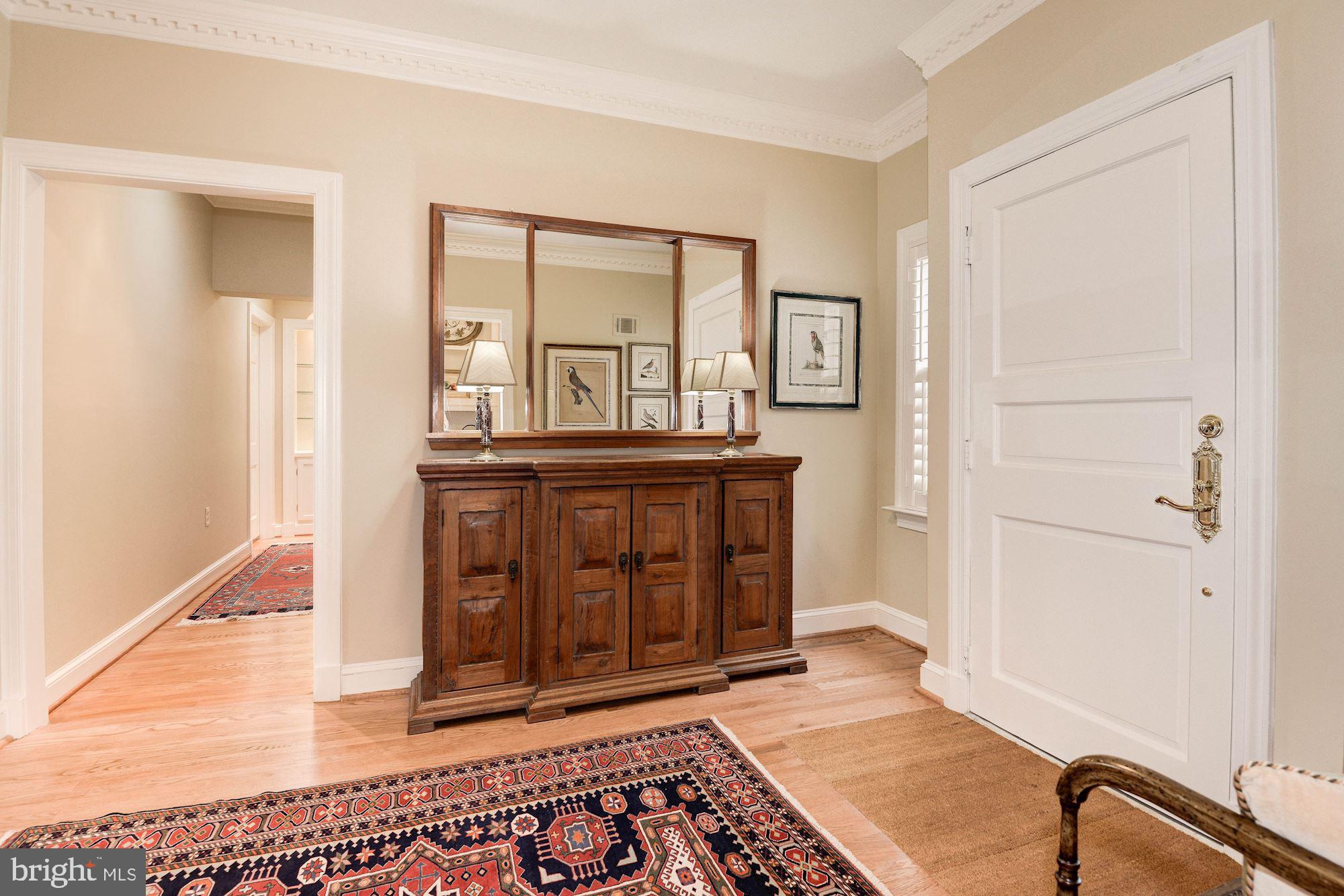 104 Morven Park Road Southwest Leesburg, VA 20175 - Photo 7 of 60