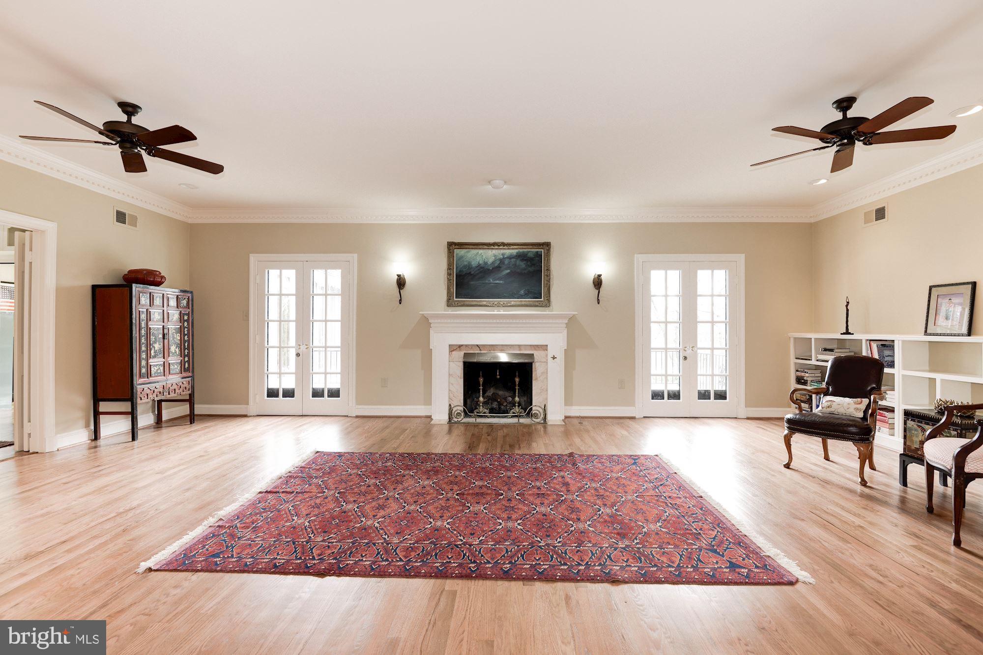 104 Morven Park Road Southwest Leesburg, VA 20175 - Photo 10 of 60