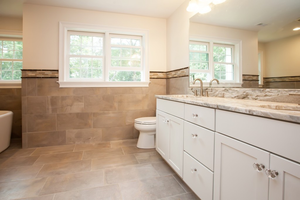 260 First Parish Road Scituate, MA 02066 - Photo 14 of 29