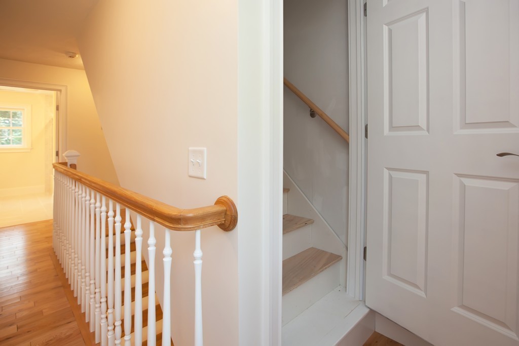 260 First Parish Road Scituate, MA 02066 - Photo 19 of 29