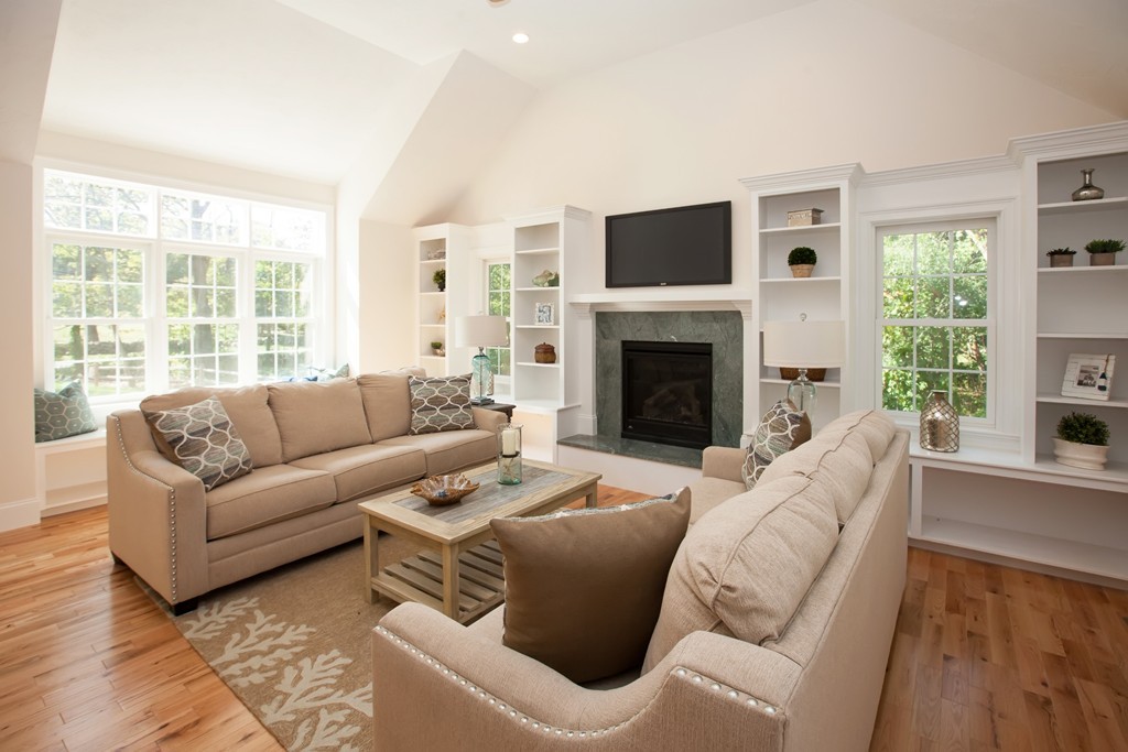 260 First Parish Road Scituate, MA 02066 - Photo 10 of 29