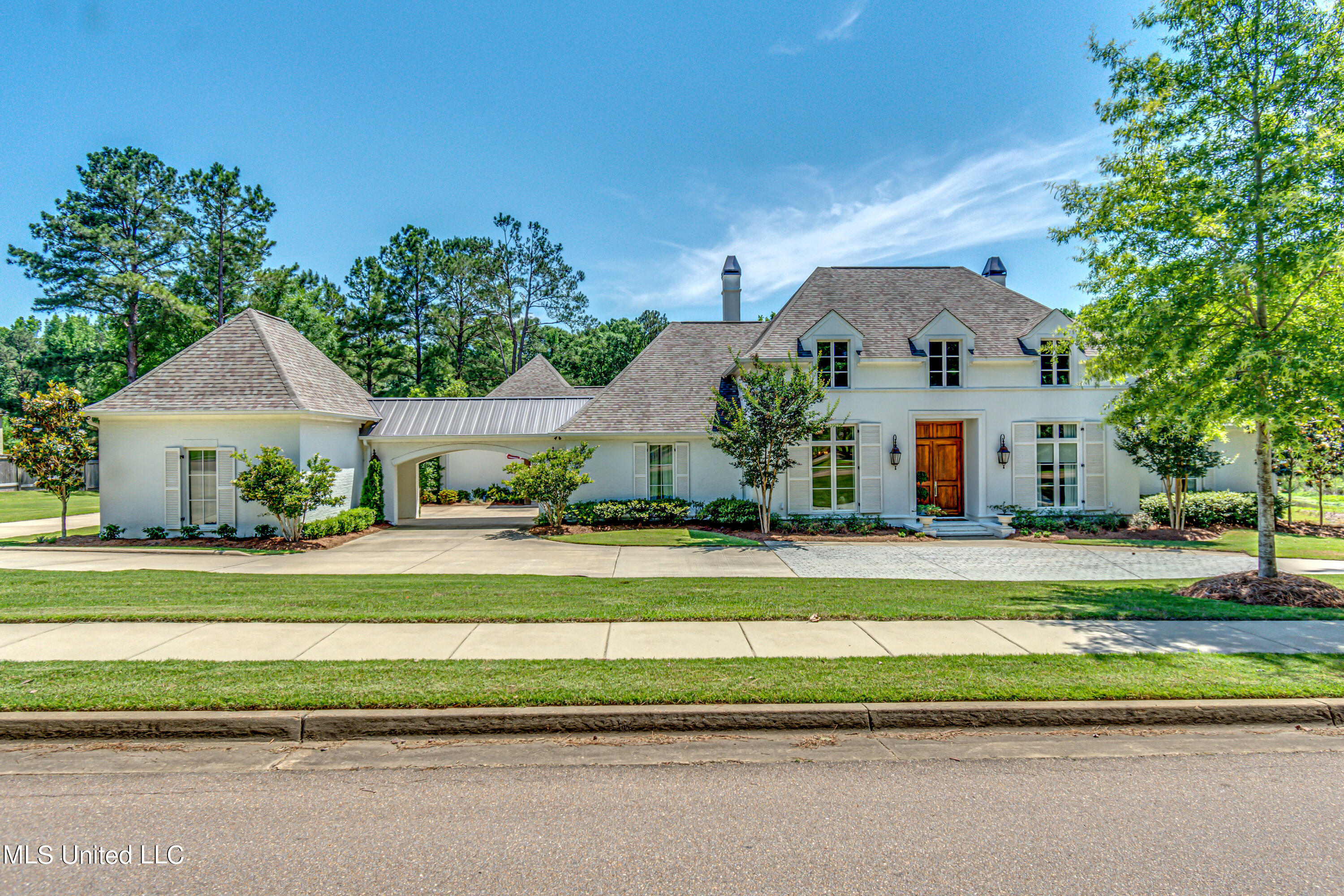 243 Hidden Oaks Drive Ridgeland, MS 39157 - Photo 1 of 60 243 Hidden Oaks Dr-3