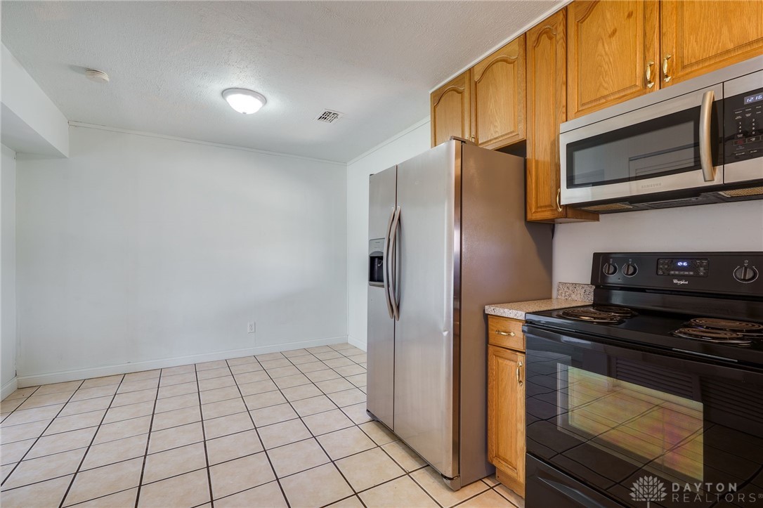 185 Woods Road Springboro, OH 45066 - Photo 12 of 27 Gallery Image 12