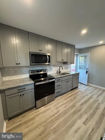 $2,495 | 387 Maple Street, Warminster, PA 18974