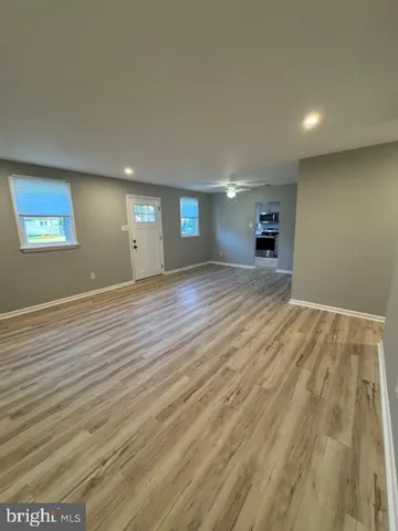 $2,495 | 387 Maple Street, Warminster, PA 18974