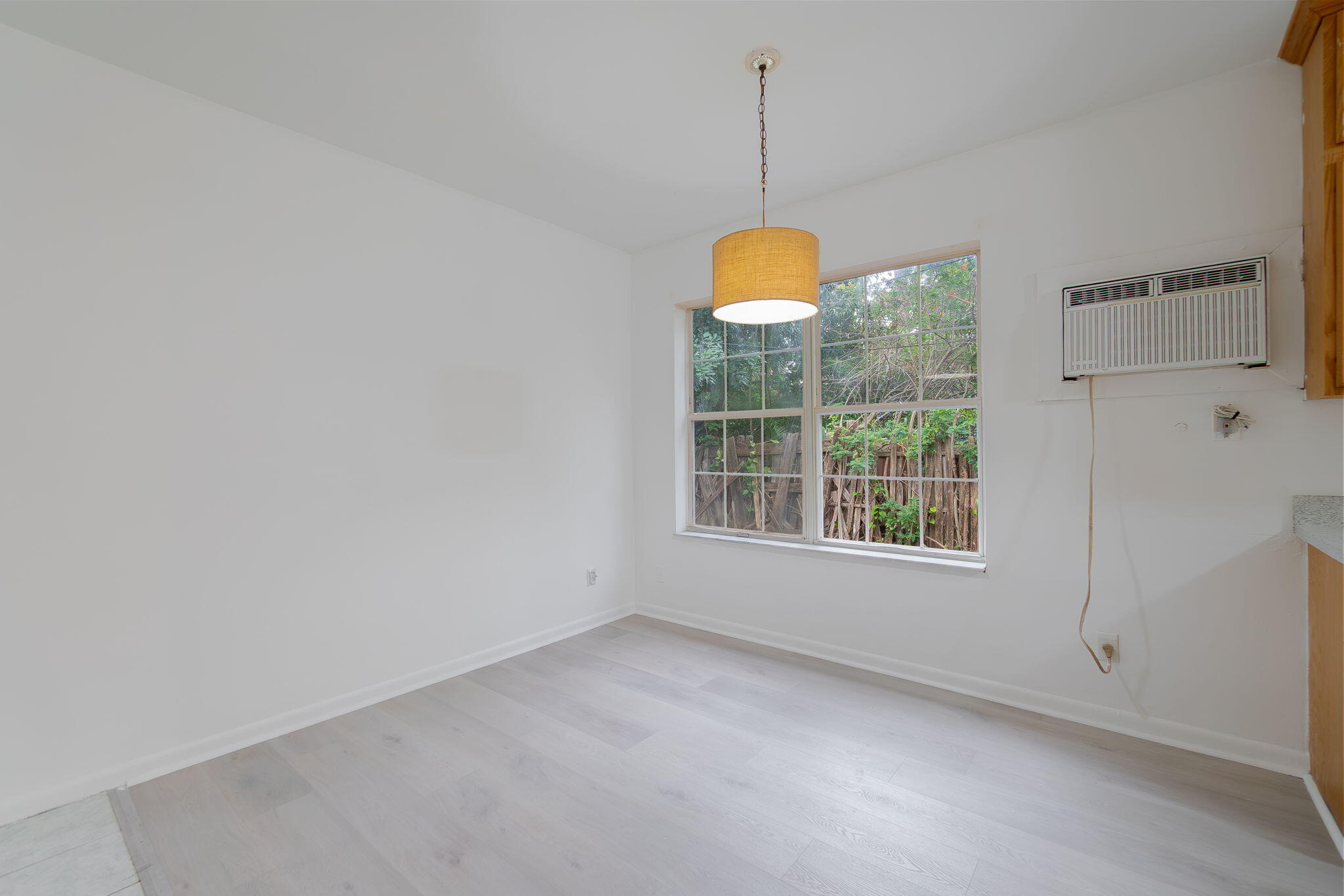 904 Southeast 16th Street Stuart, FL 34994 - Photo 10 of 24 Dining area