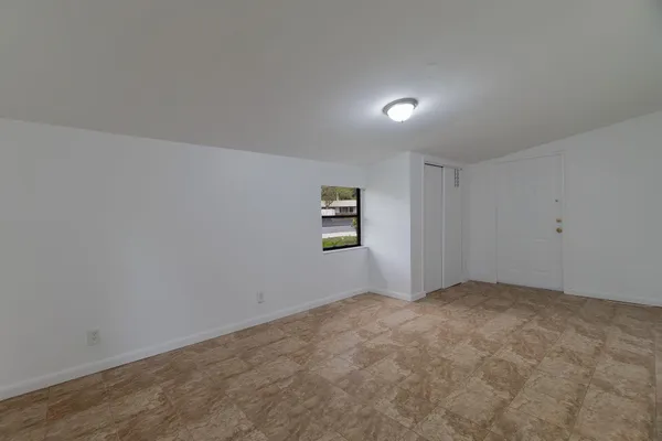 $379,000 | 904 Southeast 16th Street, Stuart, FL 34994