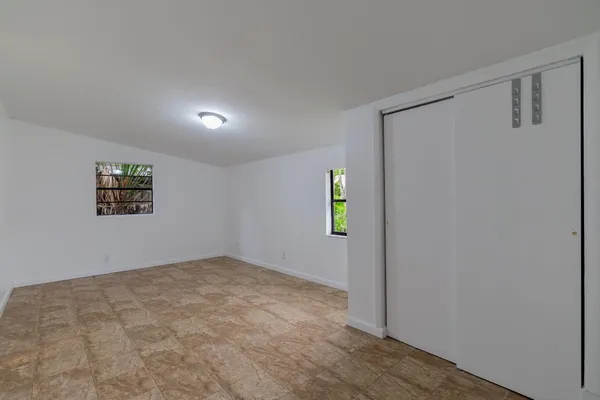 $379,000 | 904 Southeast 16th Street, Stuart, FL 34994