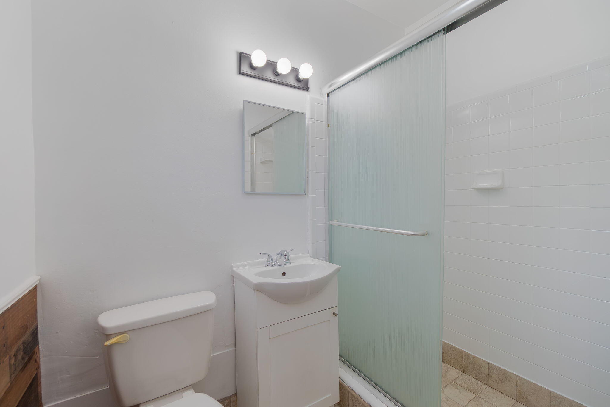 904 Southeast 16th Street Stuart, FL 34994 - Photo 20 of 24 Bath