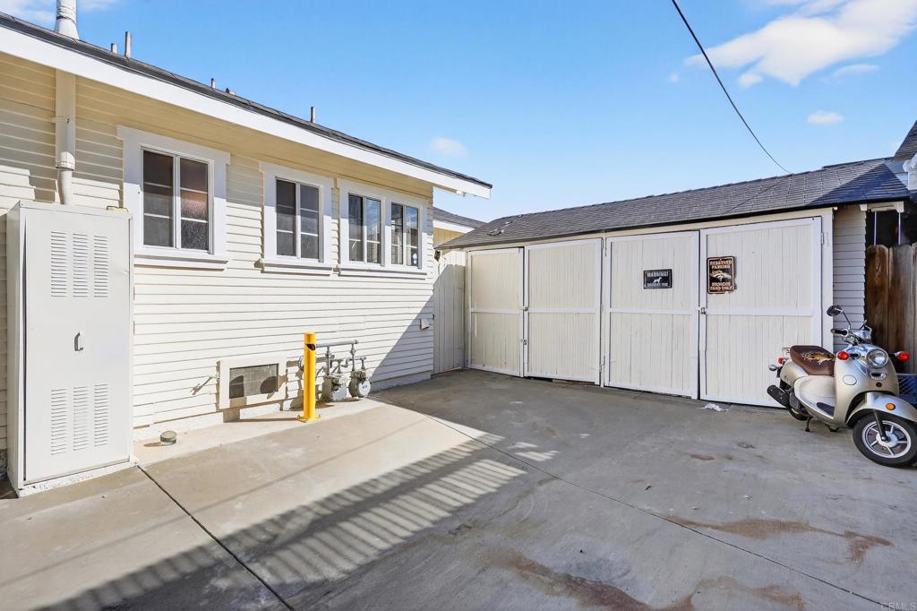 1530 East Appleton Street Long Beach, CA 90802 - Photo 50 of 61 a view of a house with patio