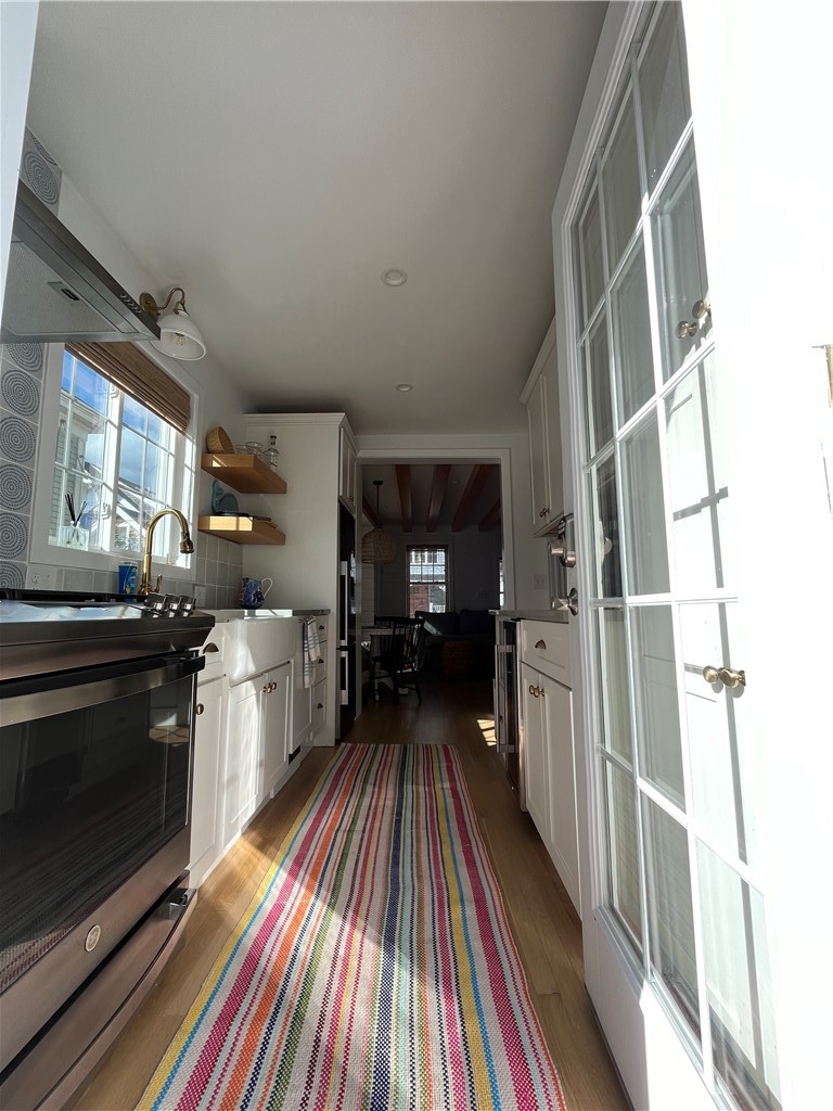 21 Connection Street Newport, RI 02840 - Photo 9 of 29