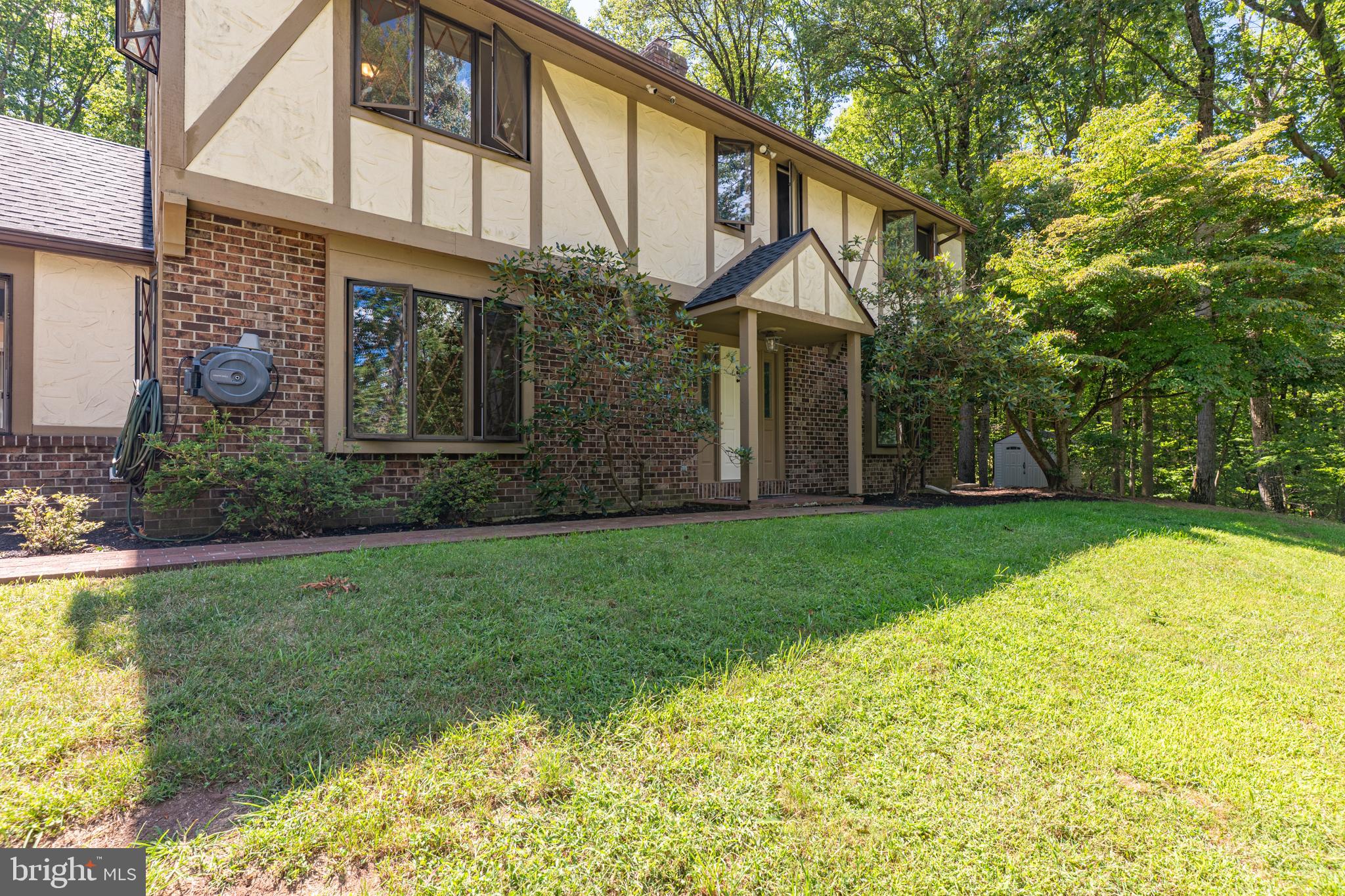 37 Fawn Drive Reading, PA 19607 - Photo 10 of 73 Come and Knock on My Door