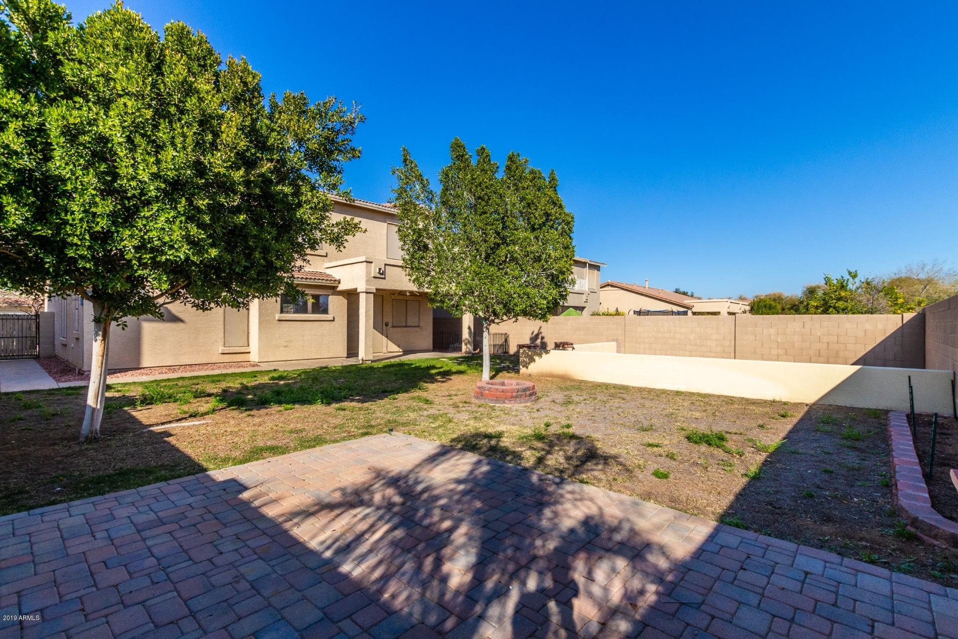 13781 West Redfield Road Surprise, AZ 85379 - Photo 20 of 21 0020-Redfield (21)