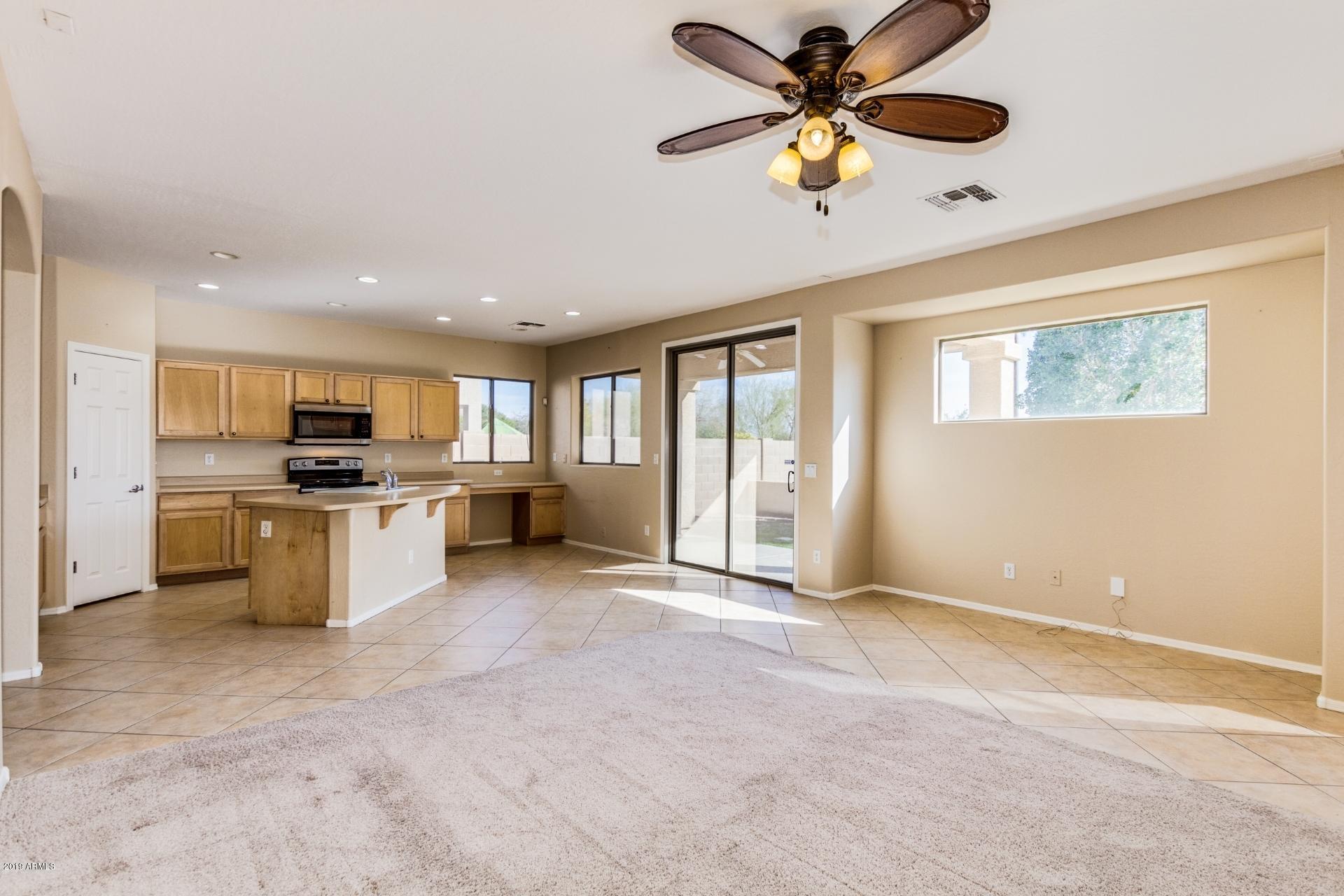 13781 West Redfield Road Surprise, AZ 85379 - Photo 8 of 21 0008-Redfield (7)