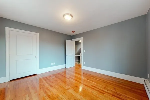 $3,800 | 127 Pond Street, Unit 1, Waltham, MA 02451