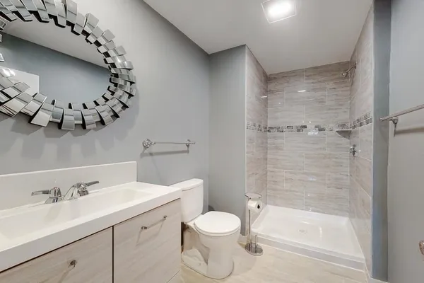 $3,800 | 127 Pond Street, Unit 1, Waltham, MA 02451