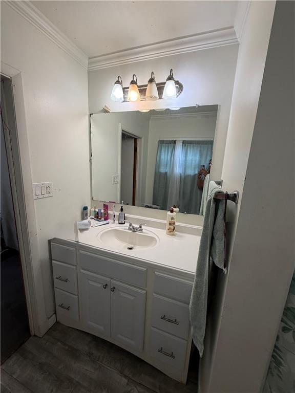 662 High Street California, PA 15419 - Photo 17 of 27 Second floor bathroom