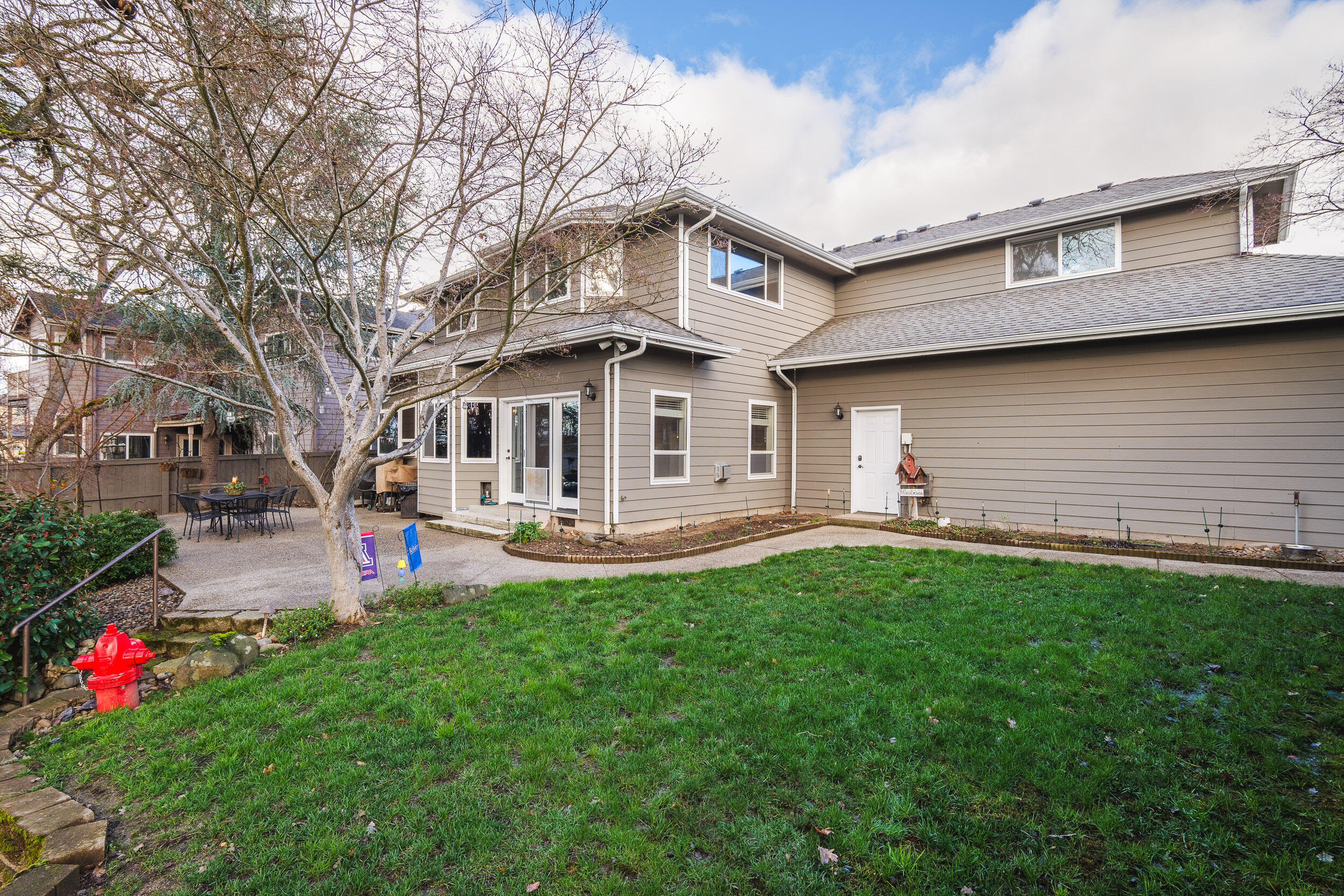 531 Ridgeway Avenue Central Point, OR 97502 - Photo 51 of 51 531RidgewayAve-048