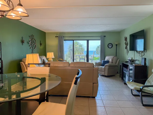 $714,900 | 240 West Gorrie Drive, Unit E4, Eastpoint, FL 32328