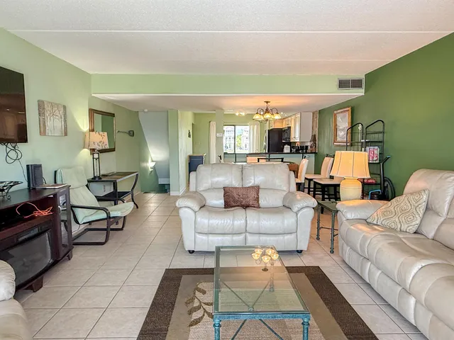 $714,900 | 240 West Gorrie Drive, Unit E4, Eastpoint, FL 32328