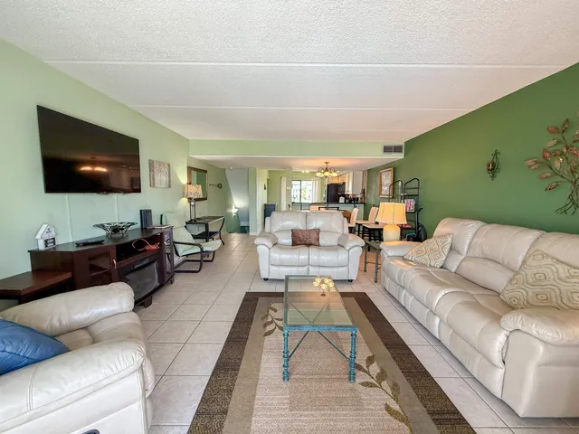 $714,900 | 240 West Gorrie Drive, Unit E4, Eastpoint, FL 32328