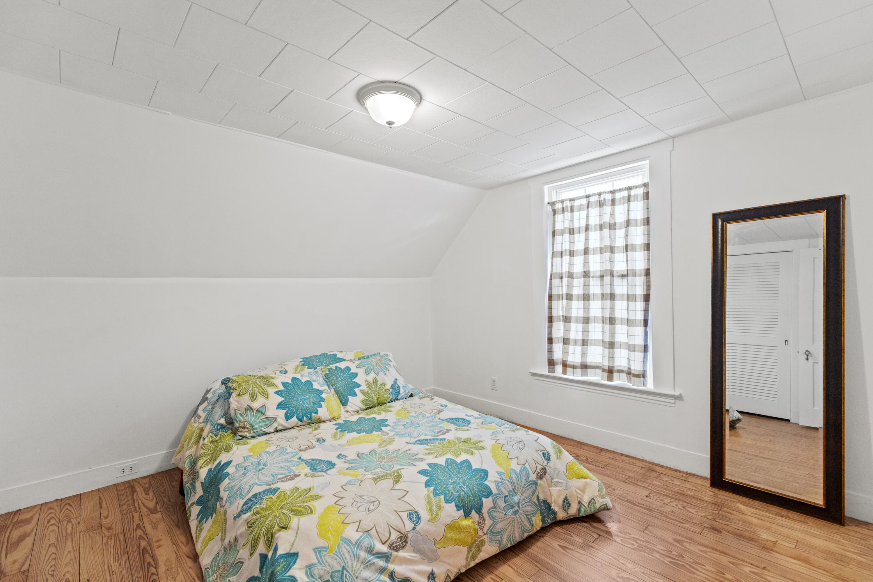 131 Poland Road Auburn, ME 04210 - Photo 21 of 35 131 Poland Auburn_018