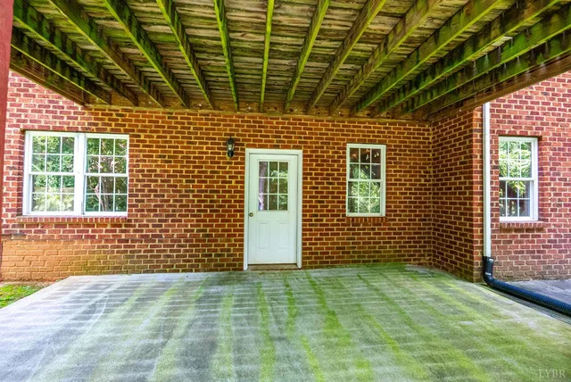 $710,000 | 105 Raven Stone Court, Lynchburg, VA 24503