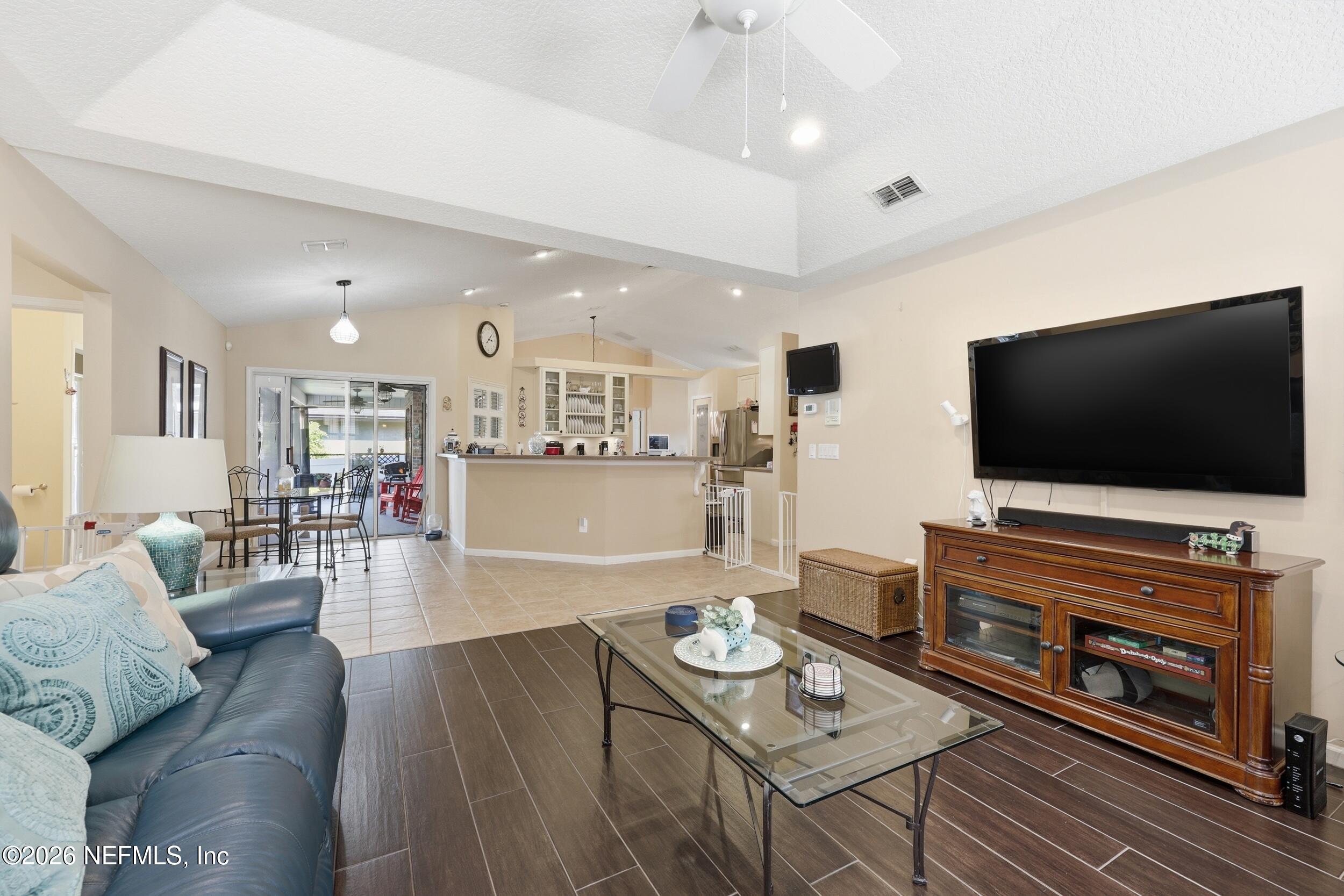 684 Chestwood Chase Drive Orange Park, FL 32065 - Photo 25 of 54 the real estateographers_024