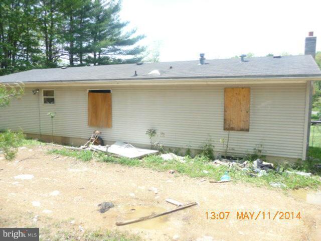 3351 Hoffmans Inn Road Hancock, MD 21750 - Photo 2 of 2 Exterior (Rear)