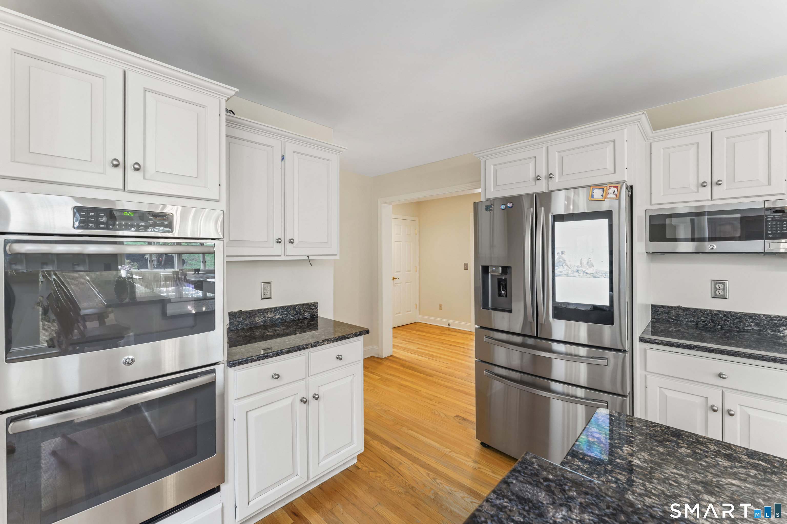 35 Aarons Court Ridgefield, CT 06877 - Photo 15 of 40