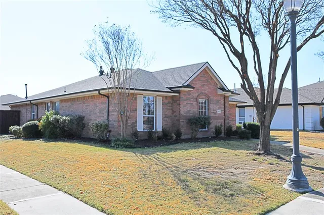 $2,300 | 4171 Freedom Lane, Frisco, TX 75033