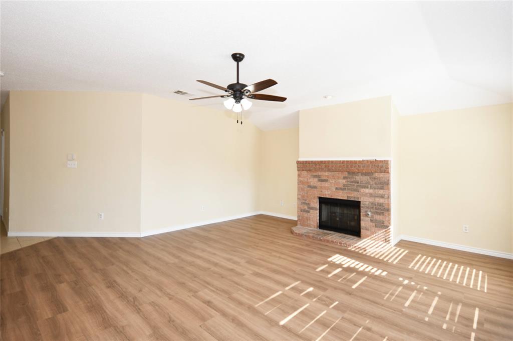 4171 Freedom Lane Frisco, TX 75033 - Photo 3 of 21