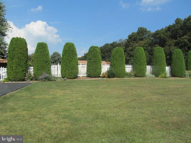 470 Pine Grove Road Hanover, PA 17331 - Photo 2 of 36