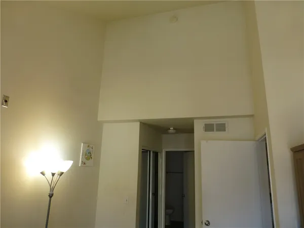 $419,500 | 20253 Keswick Street, Unit 325, Winnetka, CA 91306