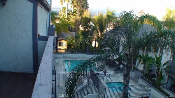 $419,500 | 20253 Keswick Street, Unit 325, Winnetka, CA 91306