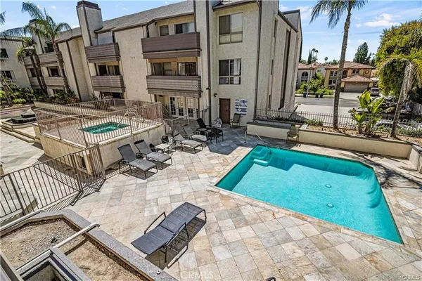 $419,500 | 20253 Keswick Street, Unit 325, Winnetka, CA 91306