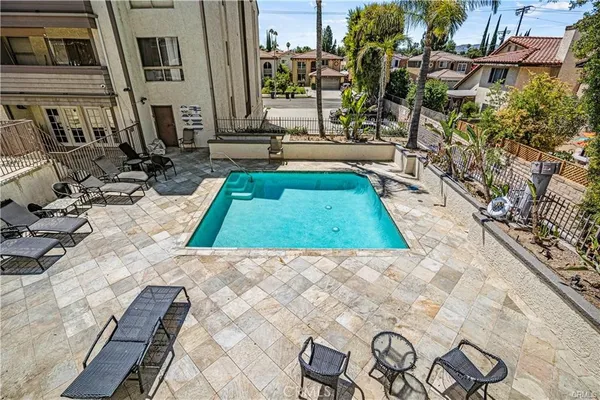 $419,500 | 20253 Keswick Street, Unit 325, Winnetka, CA 91306