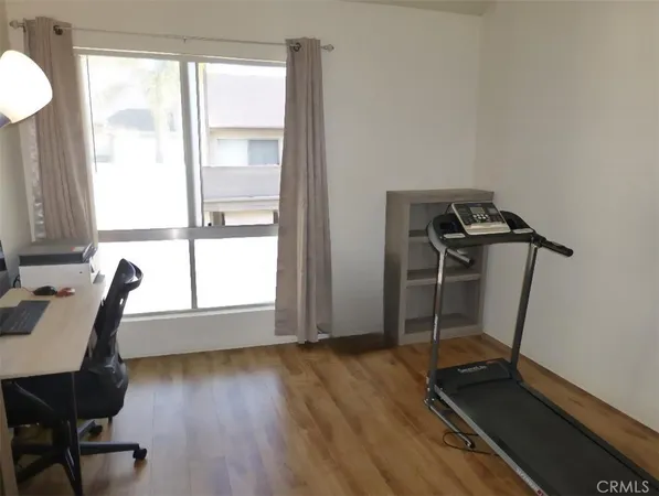 $419,500 | 20253 Keswick Street, Unit 325, Winnetka, CA 91306