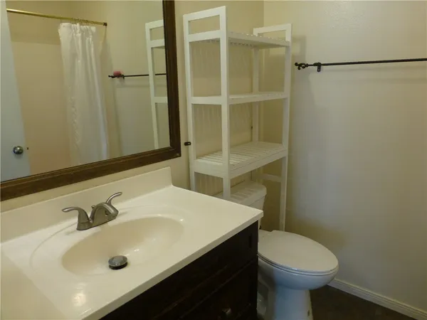 $419,500 | 20253 Keswick Street, Unit 325, Winnetka, CA 91306