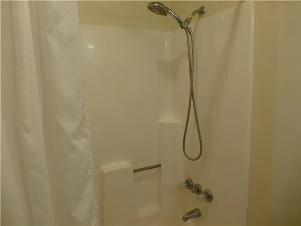 $419,500 | 20253 Keswick Street, Unit 325, Winnetka, CA 91306