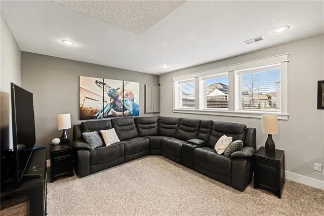 $710,000 | 16538 South Lichtenauer Drive, Olathe, KS 66062