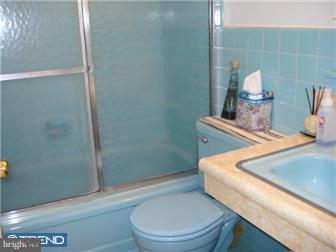 3757 West Country Club Road Philadelphia, PA 19131 - Photo 8 of 11 Bathroom