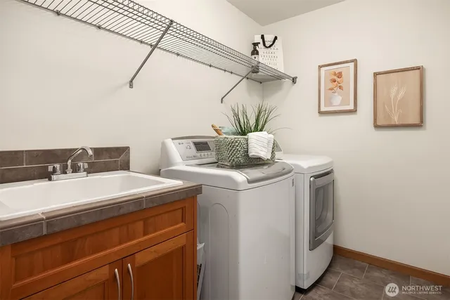 $1,450,000 | 4727 245th Lane Southeast, Sammamish, WA 98029