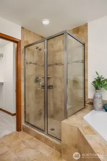 $1,450,000 | 4727 245th Lane Southeast, Sammamish, WA 98029